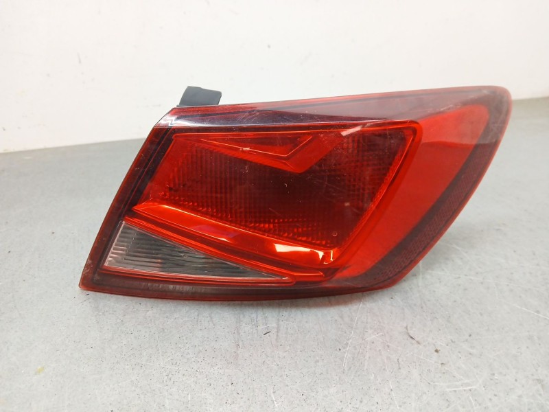 Recambio de piloto trasero derecho para seat leon (5f1) 1.6 tdi referencia OEM IAM 90058408  