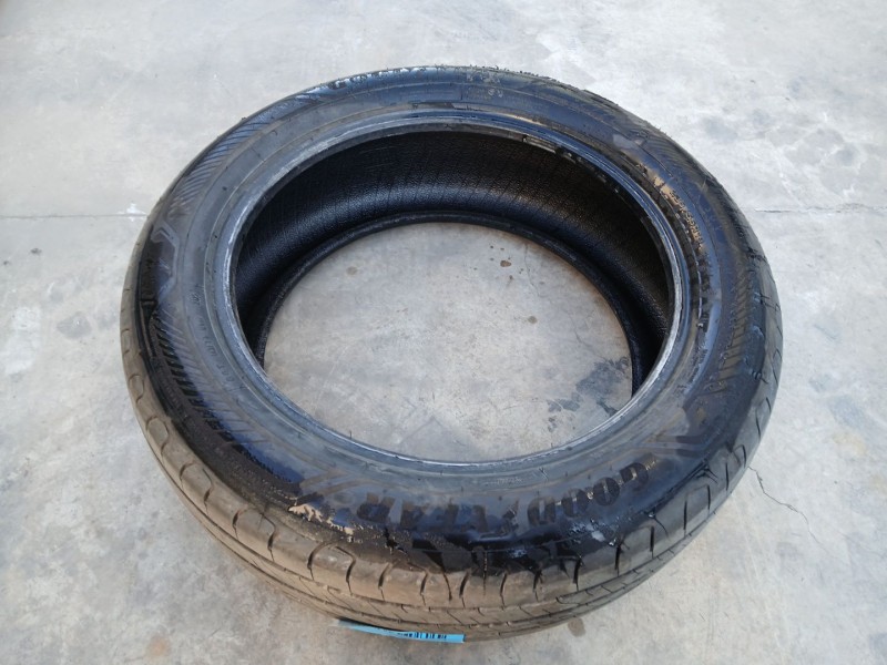 Recambio de neumatico para kia ev6 (cv) 77 referencia OEM IAM 235-55-19 105V X1 GOODYEAR 2025