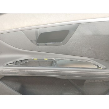 Recambio de guarnecido puerta delantera izquierda para peugeot 5008 gt referencia OEM IAM   