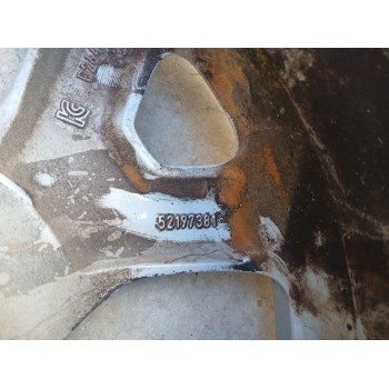 Recambio de llanta para jeep avenger (j2) referencia OEM IAM 6.5JX17 H2 ET32 52197382 17 PULGADAS