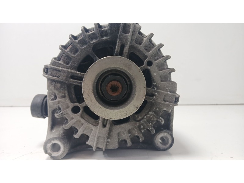 Recambio de alternador para bmw 3 touring (e91) 325 d referencia OEM IAM 7805432 FG18D024 2605773B