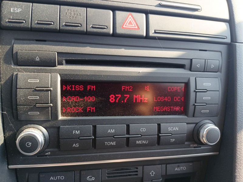 Recambio de sistema audio / radio cd para seat exeo st (3r5) 2.0 tdi referencia OEM IAM   