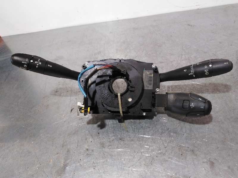 Recambio de mando multifuncion para peugeot 207 1.6 16v hdi fap referencia OEM IAM 96657274T  