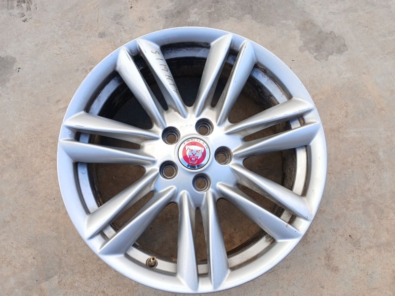 Recambio de llanta para jaguar xf i (x250) 2.2 d referencia OEM IAM 71/2JX17 ET 49  