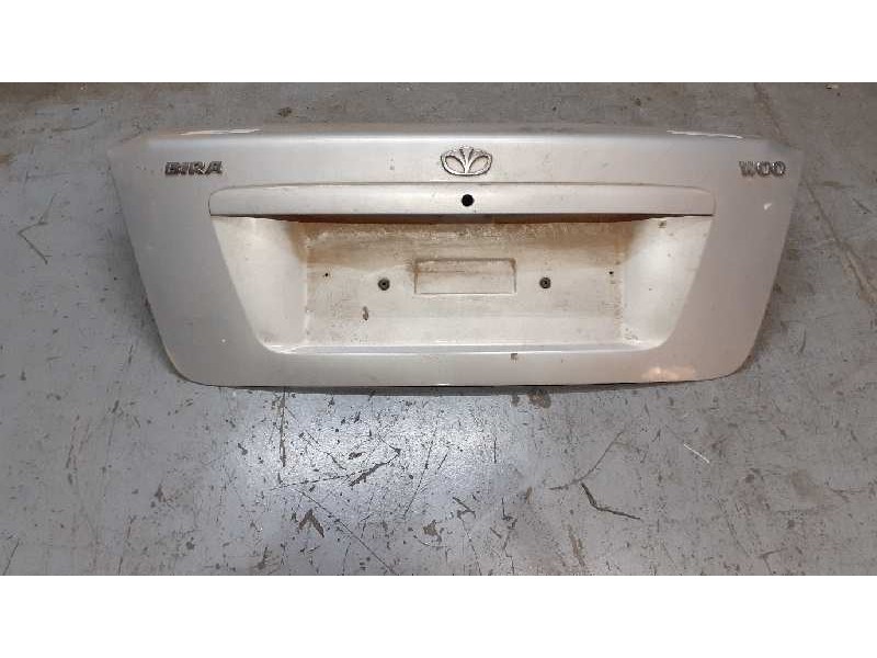 Recambio de tapa maletero para chevrolet nubira berlina 1.8 cat referencia OEM IAM  GRIS 