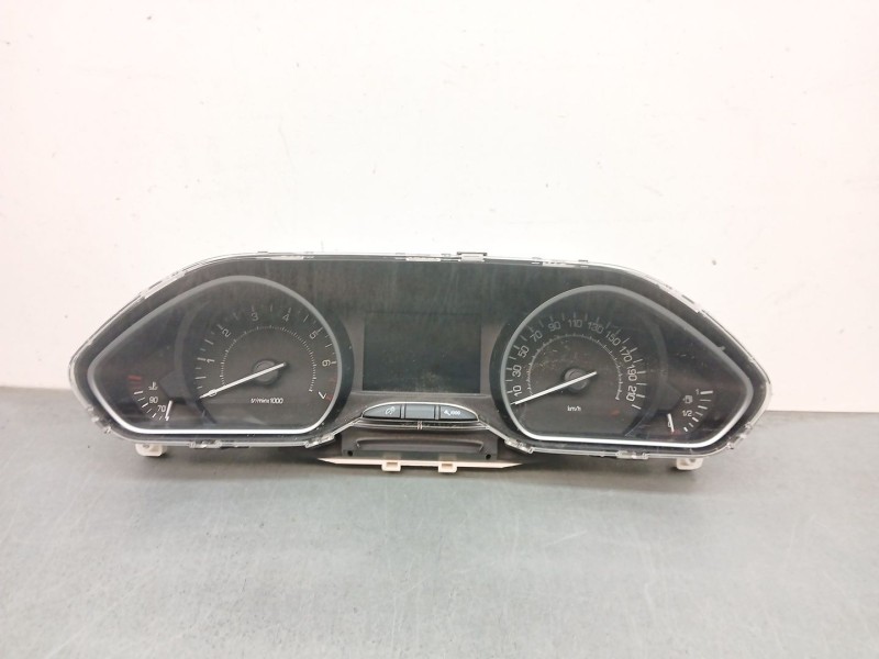 Recambio de cuadro instrumentos para peugeot 208 i (ca_, cc_) 1.2 vti 82 referencia OEM IAM 9821126480  