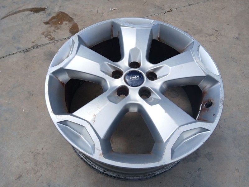 Recambio de llanta para ford kuga i 2.5 4x4 referencia OEM IAM 8V4J1007BB  18PULGADAS