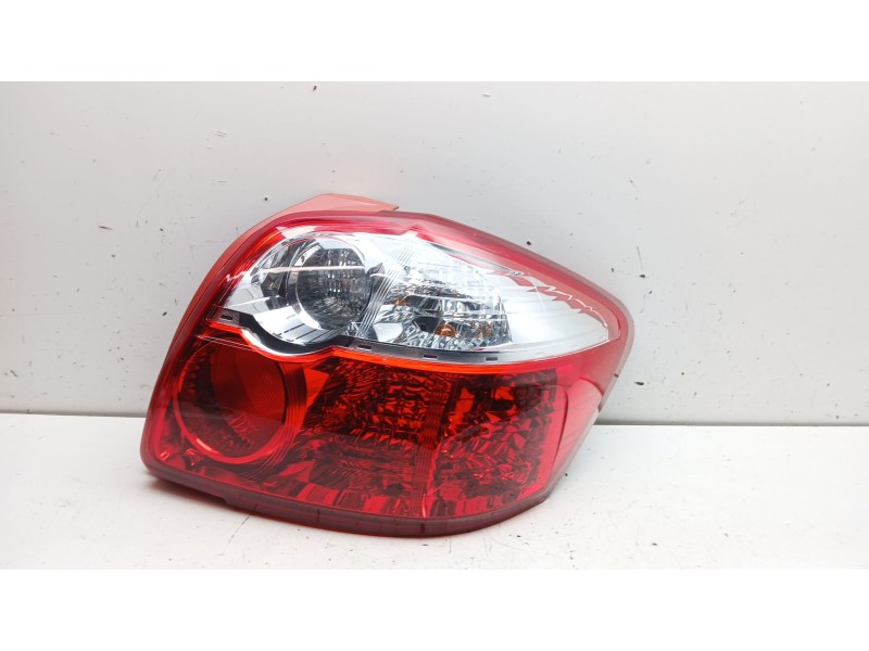 Recambio de piloto trasero derecho para toyota auris (_e15_) 1.8 hybrid (zwe150_) referencia OEM IAM 8155102380 8155002550 