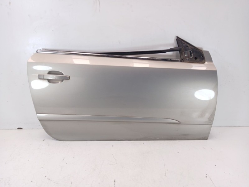 Recambio de puerta delantera derecha para opel astra h twintop (a04) 1.9 cdti (l67) referencia OEM IAM 13194717  