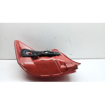 Recambio de piloto trasero derecho para toyota auris (_e15_) 1.8 hybrid (zwe150_) referencia OEM IAM 8155102380 8155002550 