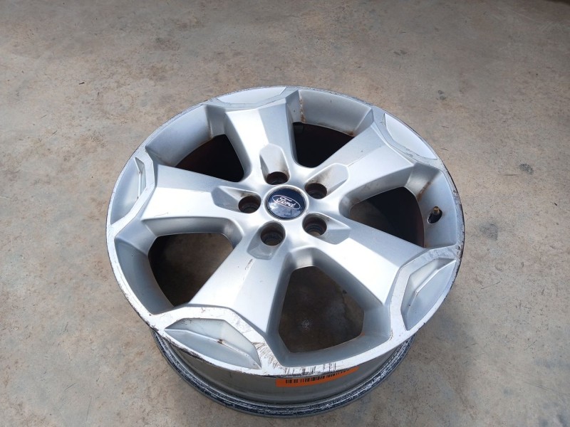 Recambio de llanta para ford kuga i 2.5 4x4 referencia OEM IAM 8V4J1007BB  18PULGADAS