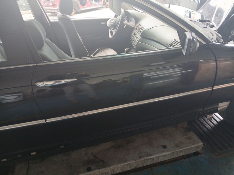 Recambio de puerta delantera derecha para bmw 3 coupé (e46) 320 cd referencia OEM IAM   