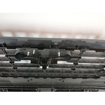 Recambio de paragolpes delantero para ford transit custom kasten 280 l1 trend referencia OEM IAM PZ3117F003A  