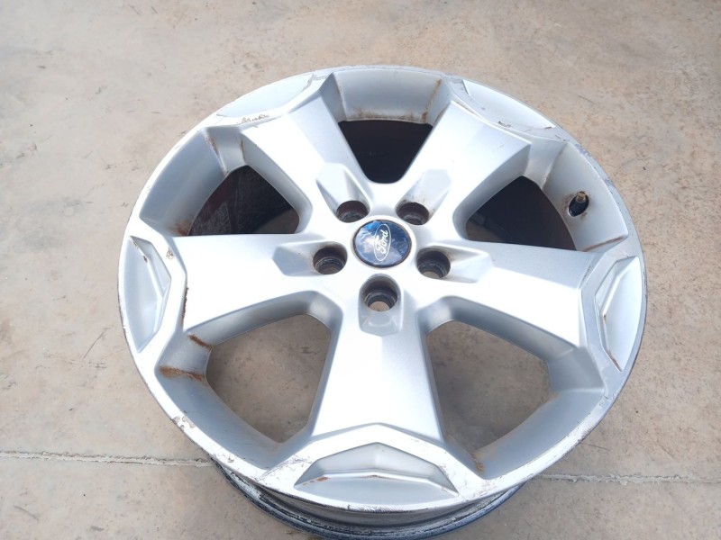Recambio de llanta para ford kuga i 2.5 4x4 referencia OEM IAM 8V4J1007BB  18PULGADAS