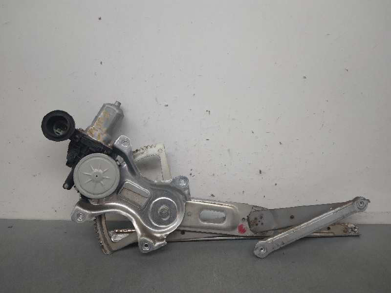 Recambio de elevalunas trasero derecho para toyota prius (nhw20) basis referencia OEM IAM  ELÉCTRICO 6 PINES