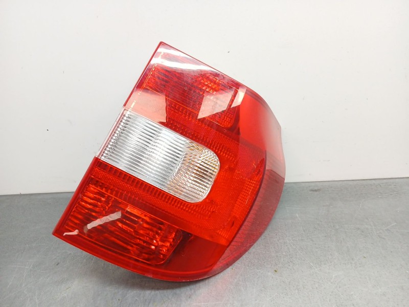 Recambio de piloto trasero derecho para skoda yeti (5l) 2.0 tdi referencia OEM IAM 5L0945112B 5l0945258 