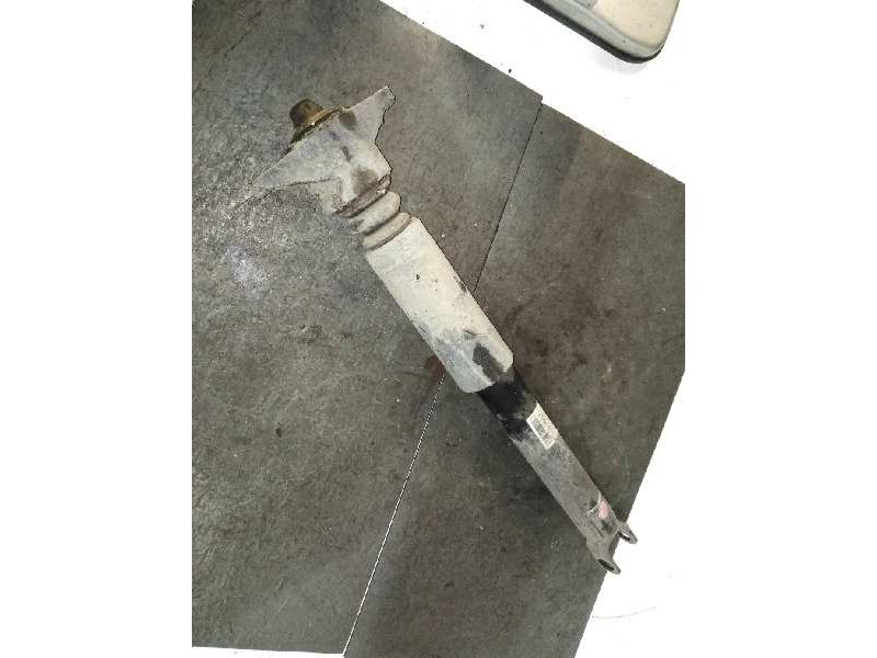 Recambio de amortiguador trasero derecho para hyundai i30 (gd) classic referencia OEM IAM   