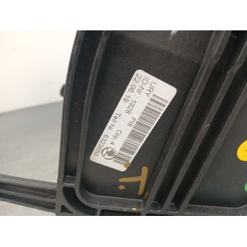 Recambio de apoyabrazos central para skoda octavia iii combi (5e5, 5e6) 1.5 tsi g-tec referencia OEM IAM 6323550  