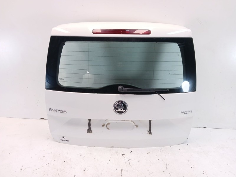 Recambio de porton trasero para skoda yeti (5l) 2.0 tdi referencia OEM IAM 5L6827025H  