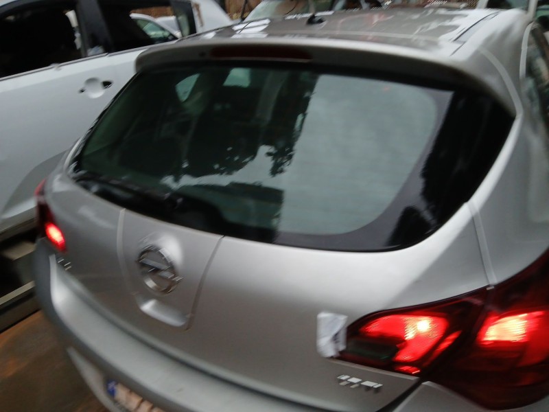 Recambio de porton trasero para opel astra j (p10) 1.7 cdti (68) referencia OEM IAM   