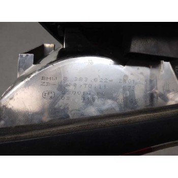 Recambio de piloto trasero derecho para bmw serie 3 berlina (e46) 318i referencia OEM IAM 8383822 UNA GRIETA 