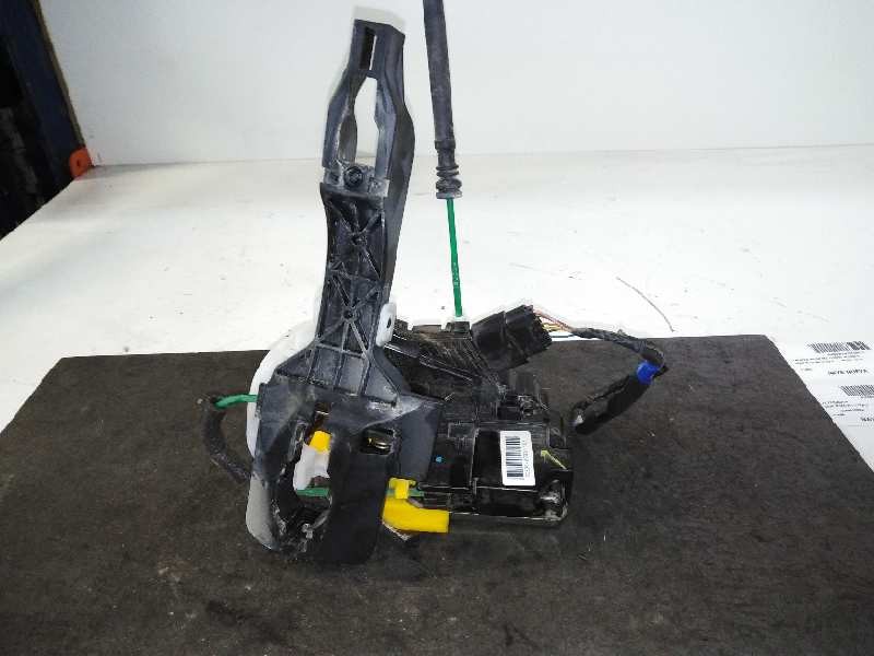 Recambio de cerradura puerta delantera derecha para hyundai i30 (gd) classic referencia OEM IAM  4 PIN 