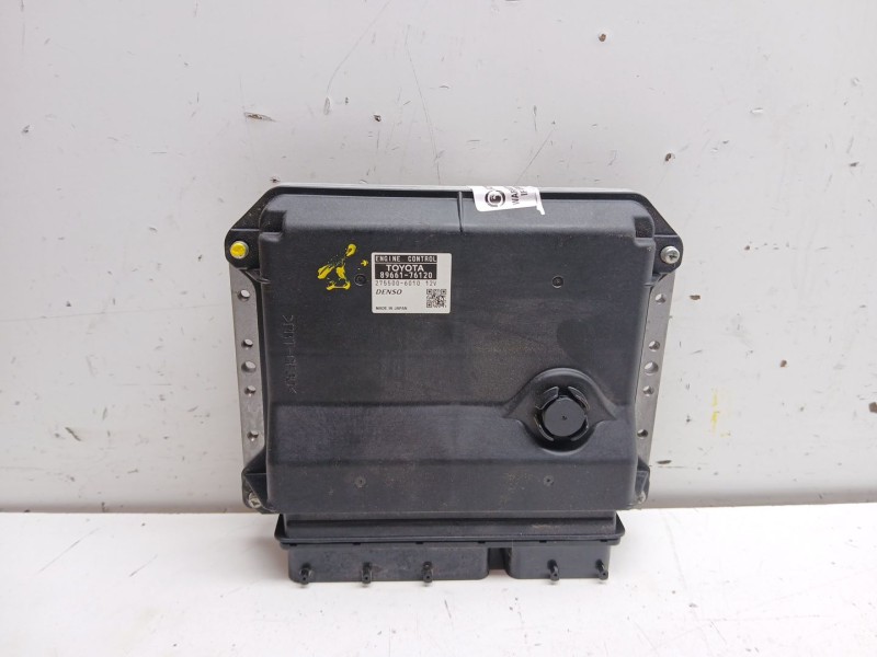 Recambio de centralita motor uce para lexus ct 200h referencia OEM IAM 8966176120  