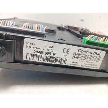 Recambio de caja reles / fusibles para renault megane iii berlina 5 p expression referencia OEM IAM 284B19091R  