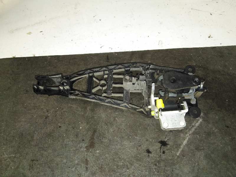 Recambio de maneta exterior delantera izquierda para opel corsa d 1.4 referencia OEM IAM   