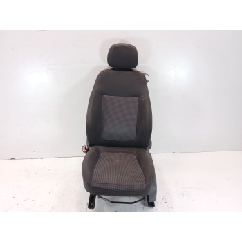 ASIENTO DELANTERO IZQUIERDO 