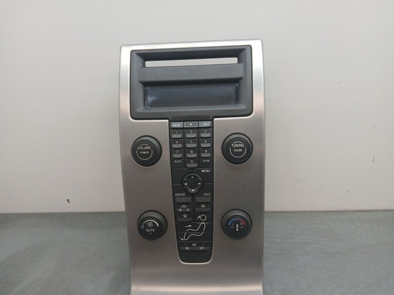 Recambio de pantalla multifuncion para volvo v50 familiar 2.0 d kinetic referencia OEM IAM 30679647  
