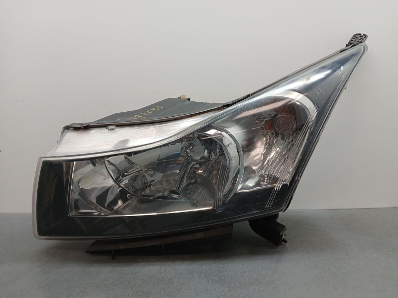 Recambio de faro izquierdo para chevrolet cruze (j300) 2.0 cdi referencia OEM IAM lhd12412  
