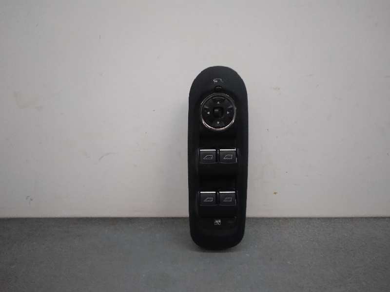 Recambio de mando elevalunas delantero izquierdo para ford mondeo ber. (ca2) ghia referencia OEM IAM 7S7T14A132BC 4 TECLAS 