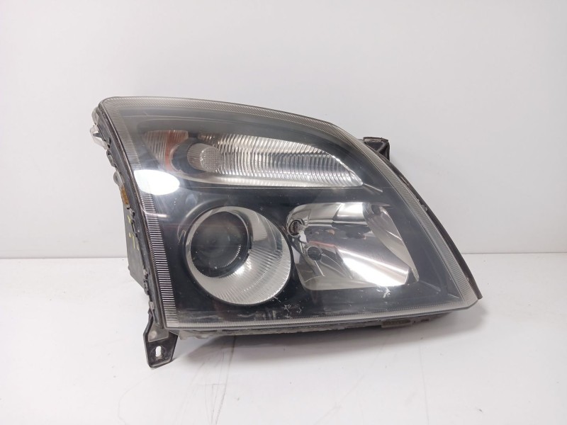 Recambio de faro derecho para opel vectra c gts (z02) 1.9 cdti (f68) referencia OEM IAM 15588800  