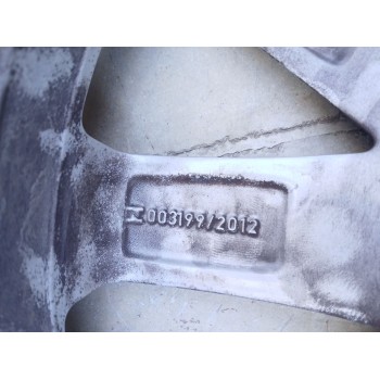 Recambio de llanta para volkswagen golf vi (5k1) 1.6 tdi referencia OEM IAM 7JX17 H2 ET54 5K0601025AN 17 PULGADAS