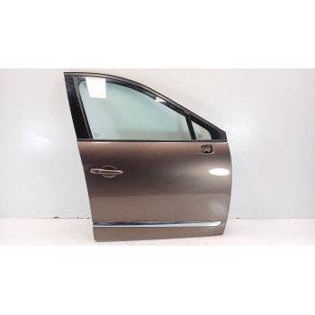 PUERTA DELANTERA DERECHA 801008349R 