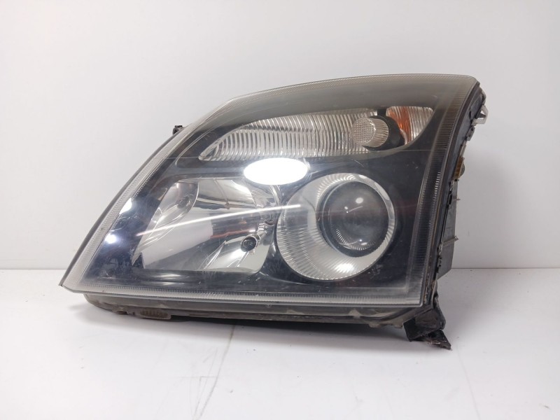 Recambio de faro izquierdo para opel vectra c gts (z02) 1.9 cdti (f68) referencia OEM IAM 15588700  