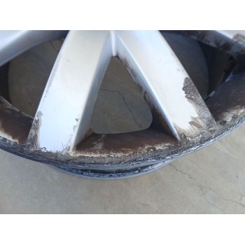 Recambio de llanta para volkswagen golf vi (5k1) 1.6 tdi referencia OEM IAM 7JX17 H2 ET54 5K0601025AN 17 PULGADAS