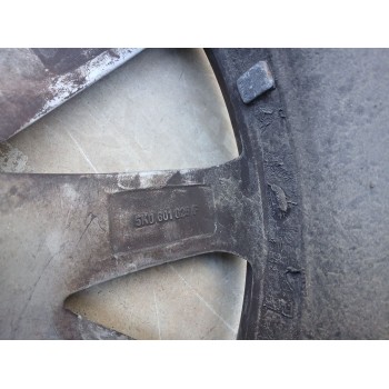 Recambio de llanta para volkswagen golf vi (5k1) 1.6 tdi referencia OEM IAM 7JX17 H2 ET54 5K0601025AN 17 PULGADAS