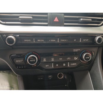 SISTEMA AUDIO / RADIO CD 