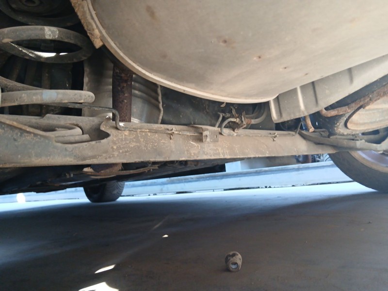 Recambio de puente trasero para nissan cube (z12) 1.6 16v referencia OEM IAM 555011FE0B  