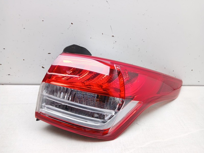 Recambio de piloto trasero derecho para ford kuga ii (dm2) 1.5 tdci referencia OEM IAM 1804900  