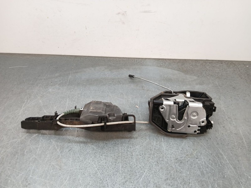 Recambio de cerradura puerta trasera izquierda para bmw 3 touring (f31) 320 d referencia OEM IAM A053702 51227332267 