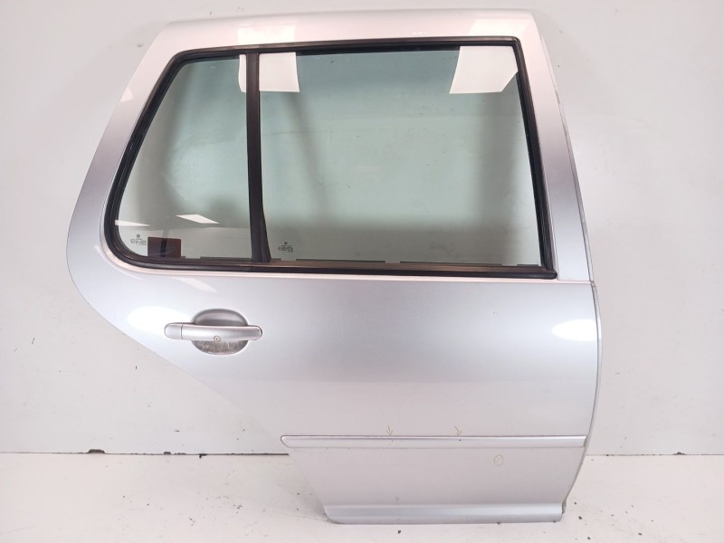 Recambio de puerta trasera derecha para volkswagen golf iv (1j1) 1.9 tdi referencia OEM IAM   
