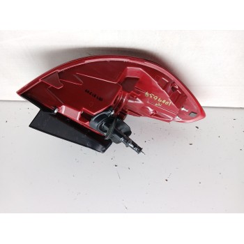 Recambio de piloto trasero derecho para kia sorento iii (um) 2.2 crdi 4wd referencia OEM IAM 92402c5010  16442102