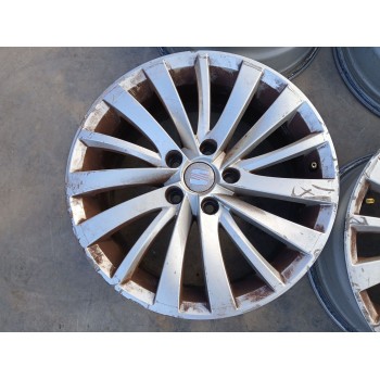 Recambio de juego llantas para seat exeo (3r2) 2.0 tdi referencia OEM IAM 7.5JX17 H2 ET42 X4 3R0601025E