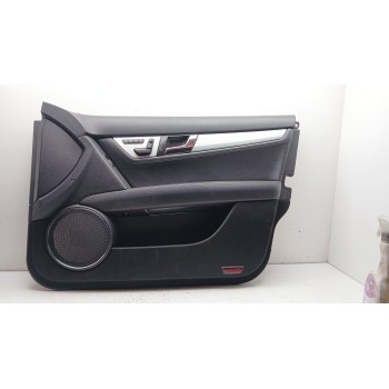 GUARNECIDO PUERTA DELANTERA DERECHA a2045402510 00172862 