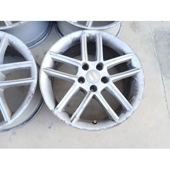 Recambio de juego llantas para seat exeo (3r2) 2.0 tdi referencia OEM IAM 75JX17H2 ET42. x4 3R0601025A