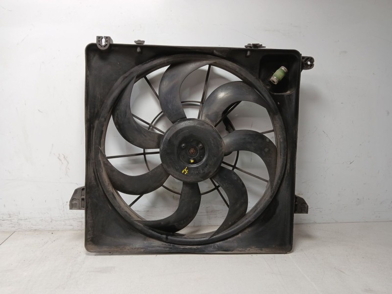 Recambio de electroventilador para kia sorento 2.2 crdi cat referencia OEM IAM 253802pxxx  