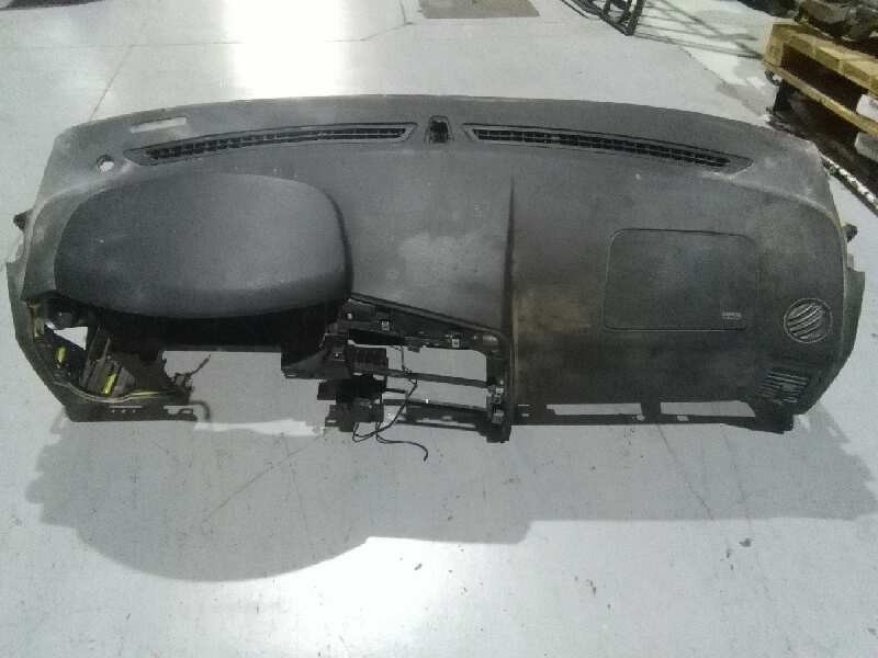 Recambio de salpicadero para ssangyong kyron 200 xdi premium 4wd referencia OEM IAM 7650A09010 KIT AIRBAGS 8621009002